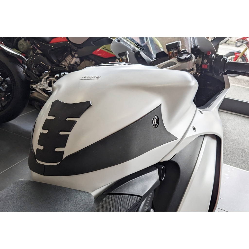 [WRAPDUC002-001] Eazi-Grip Silicone Wrap-Around Tank Grip for Ducati Panigale V2 - image 1