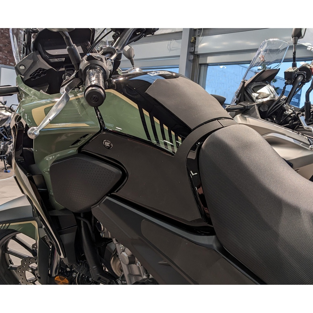[WRAPHON006] Eazi-Grip Silicone Wrap-Around Tank Grip for Honda CB500X - image 1