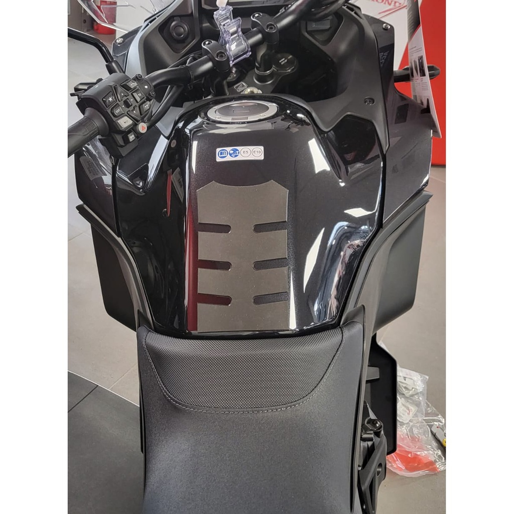 [WRAPHON011] Eazi-Grip Silicone Wrap-Around Tank Grip for Honda NT1100 - image 2