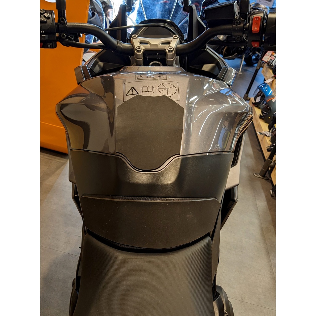 [WRAPTRI004-002] Eazi-Grip Silicone Wrap-Around Tank Grip for Triumph Tiger Sport 800 - image 2