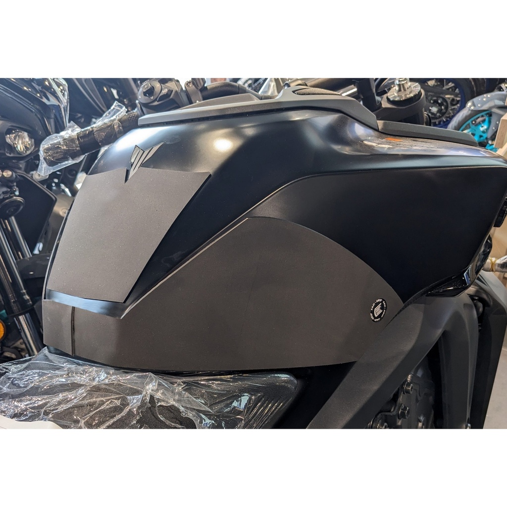 [WRAPYAM007] Eazi-Grip Silicone Wrap-Around Tank Grip for Yamaha MT-09 - image 1