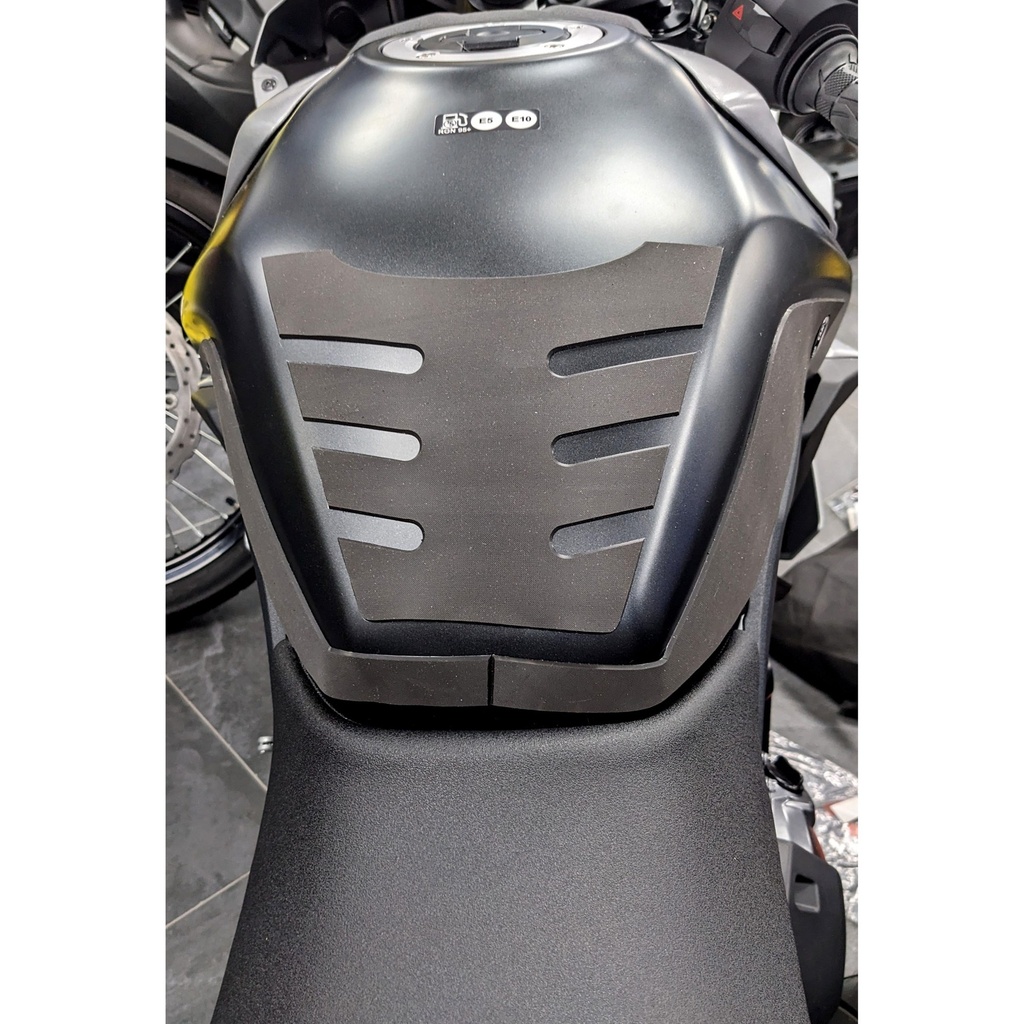 [WRAPSUZ002-002] Eazi-Grip Silicone Wrap-Around Tank Grip for Suzuki GSX-8S - image 2