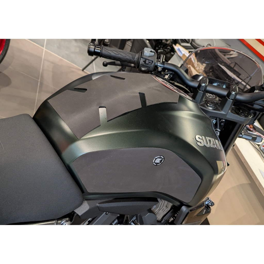[WRAPSUZ006-002] Eazi-Grip Silicone Wrap-Around Tank Grip for Suzuki GSX-8TT - image 1