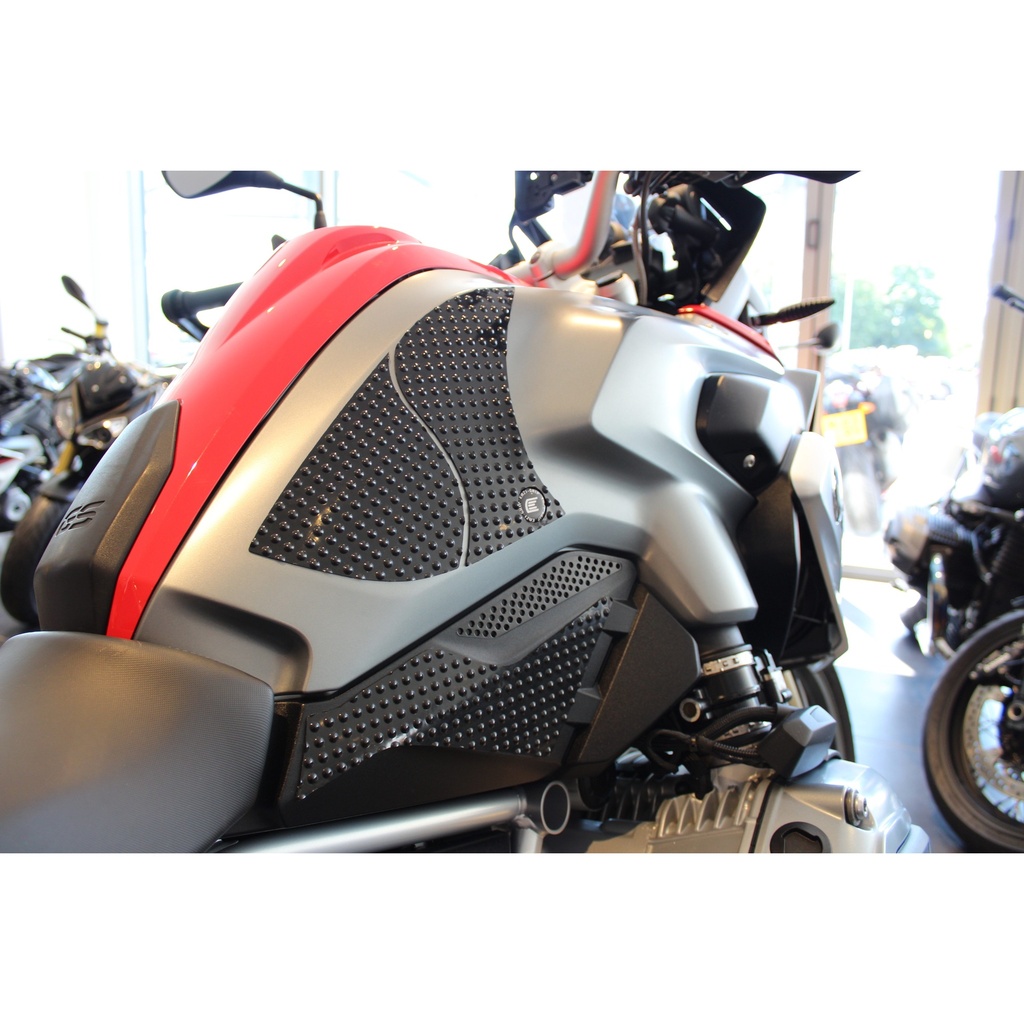 [SIL119BL] Eazi-Grip Silicone Tank Grips for BMW R1200GS - image 1