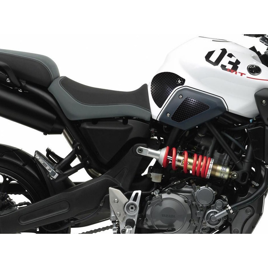 [SCTP920] Eazi-Grip PPF Tank Grips for Yamaha MT-03 2006 - 2015 - image 1