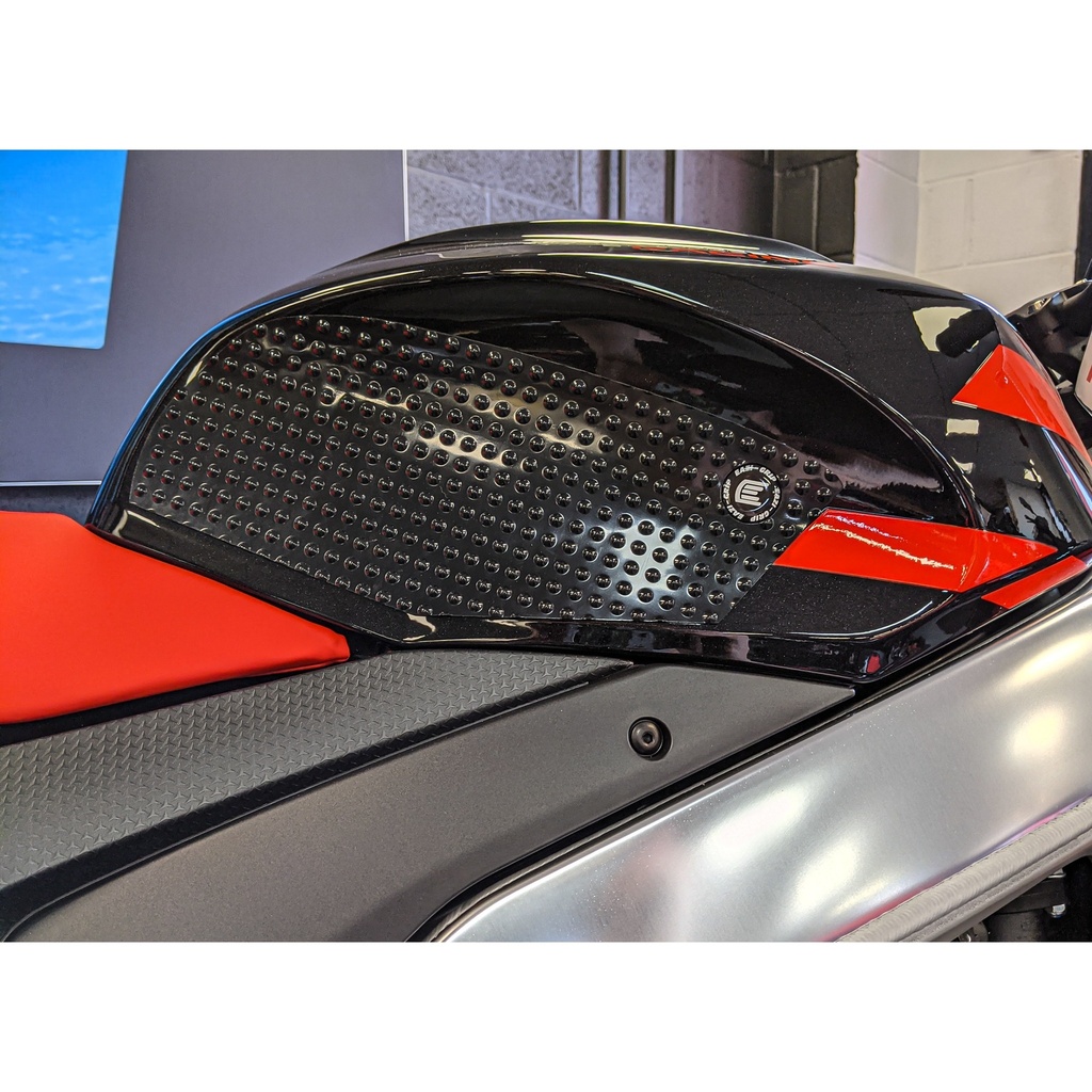[EVO010BL] Eazi-Grip EVO Tank Grips for Aprilia RSV4 Tuono V4, clear or black (Black) - image 1