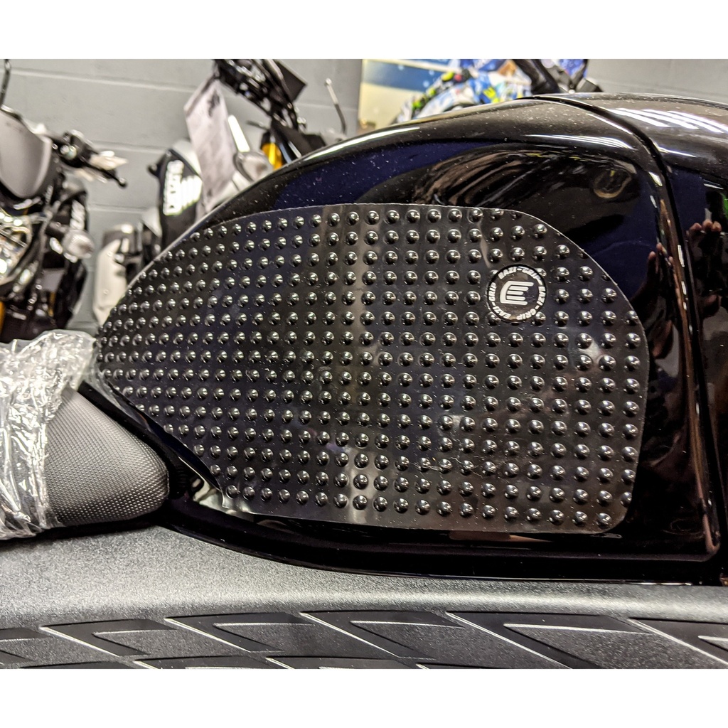 [SIL736BL] Eazi-Grip Silicone Tank Grips for Suzuki Hayabusa Gen III - image 1