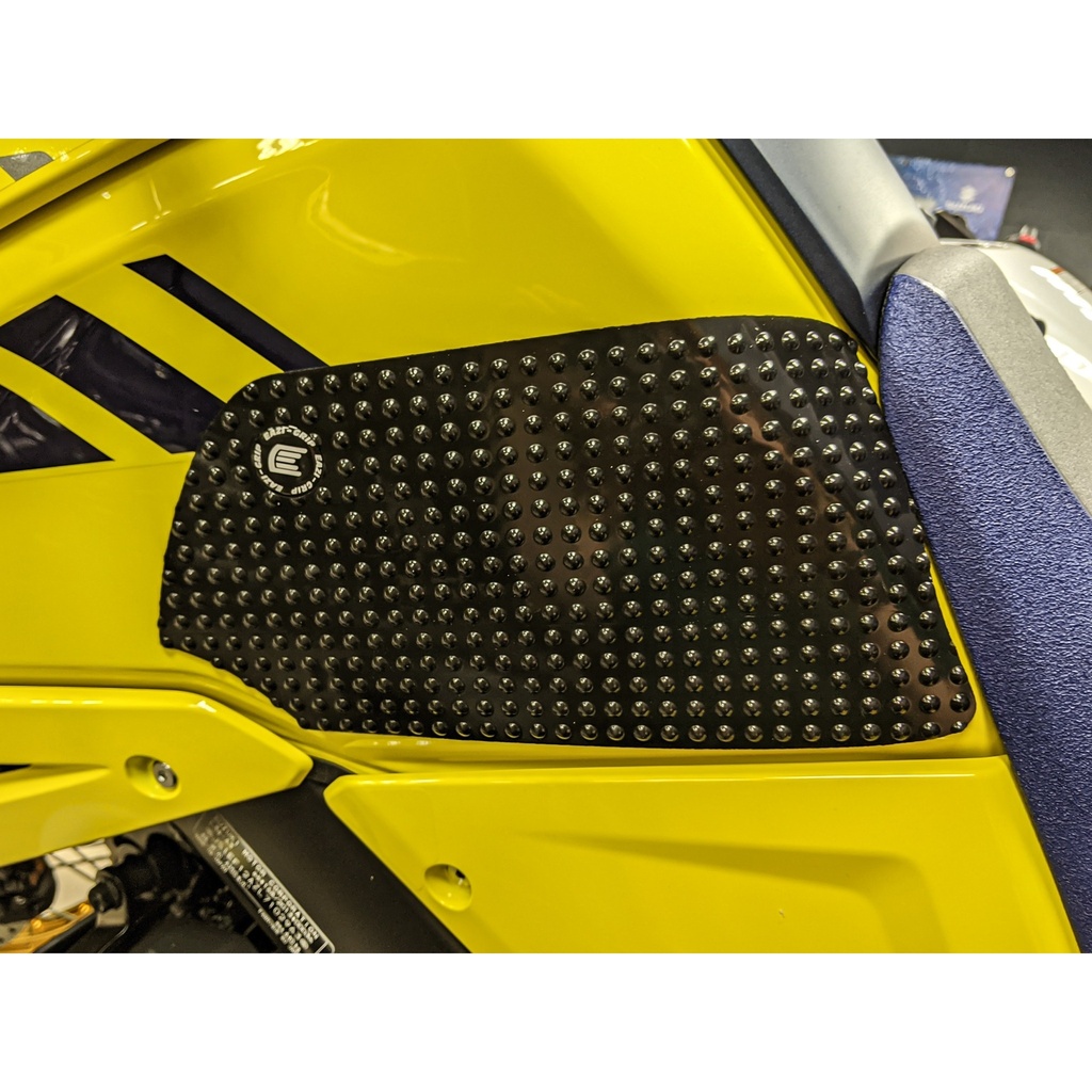 [EVO737BL] Eazi-Grip EVO Tank Grips for Suzuki V-Strom 1050, clear or black (Black) - image 1